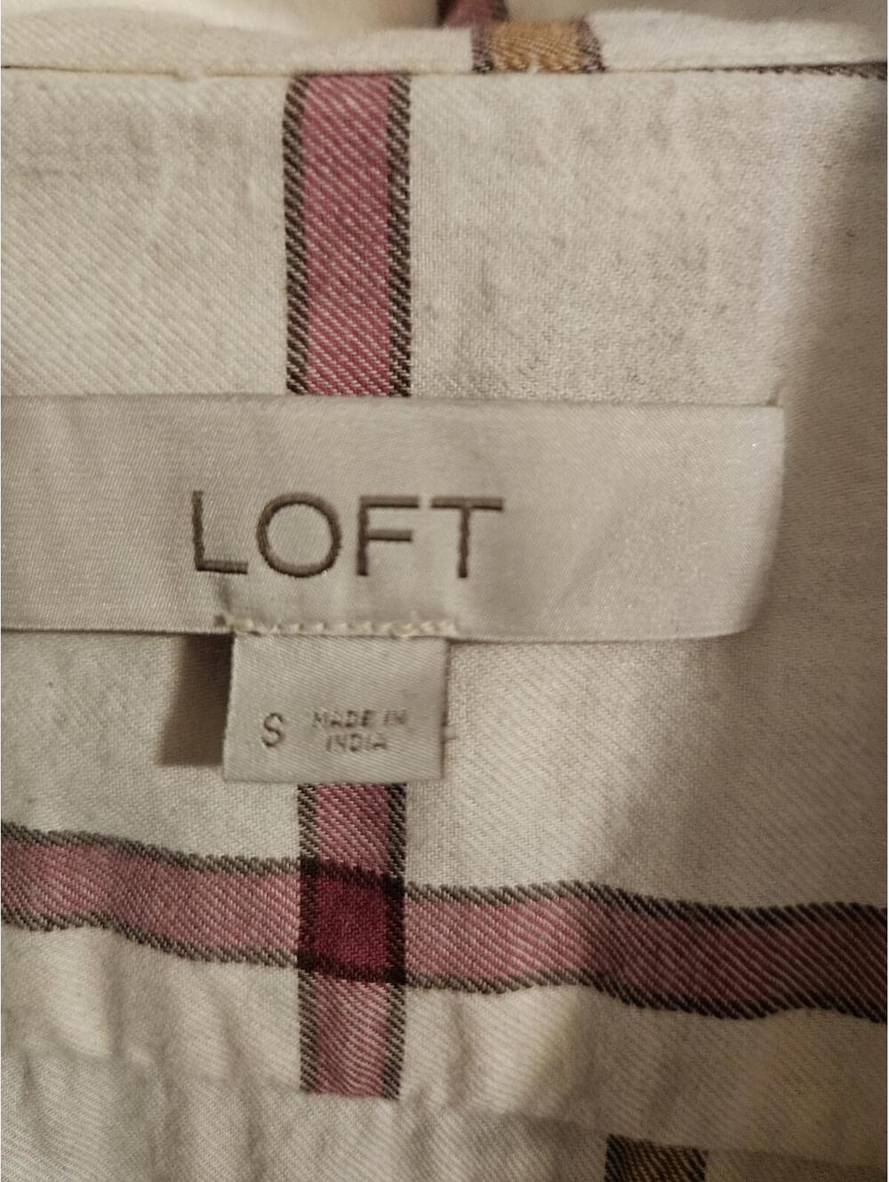 LOFT Button-Up Top - Picture 8 of 9